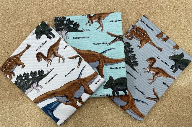 ネット限定】約50cm×50㎝ ツイルカットクロス「恐竜」[Fe-kts6036